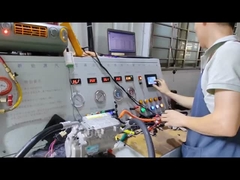 Kiểm tra áp suất thiết bị máy nén máy lạnh ô tô